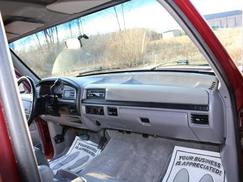 Used 1996 Ford Bronco XLT image 12