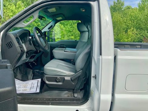 Used 2016 Ford F250 XL w/ Power Equipment Group AWD/4WD image 7