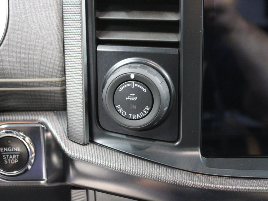 Used 2023 Ford F150 Platinum w/ FX4 Off-Road Package AWD/4WD image 71