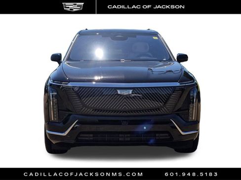 New 2026 Cadillac Vistiq Luxury w/ LPO, Floor Liner Package AWD/4WD image 2