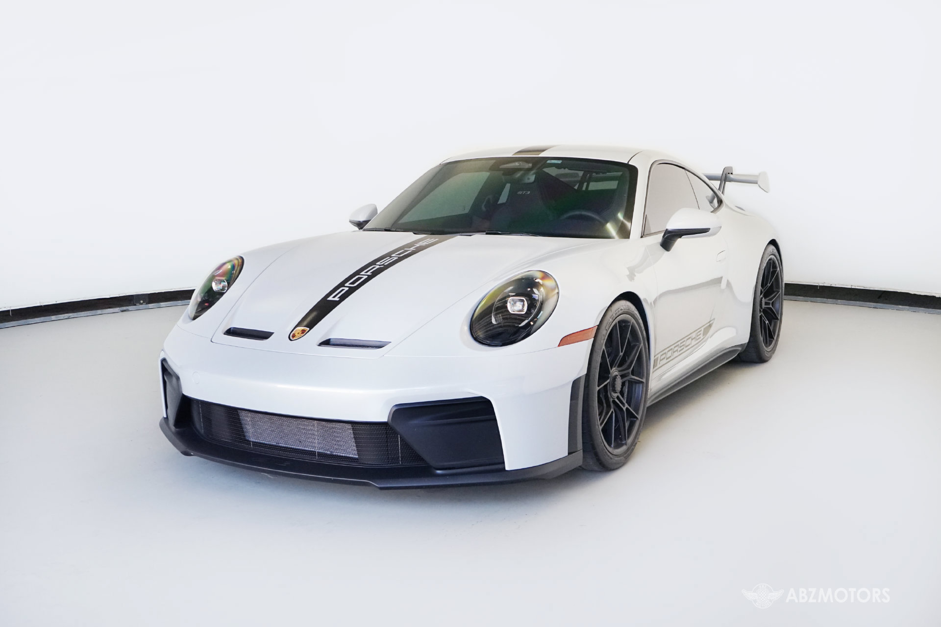 Used 2026 Porsche 911 GT3 RWD image 2