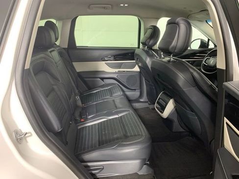 Used 2024 Lincoln Nautilus Reserve AWD/4WD image 27
