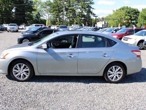 Used 2013 Nissan Sentra SL w/ Leather Pkg FWD image 10