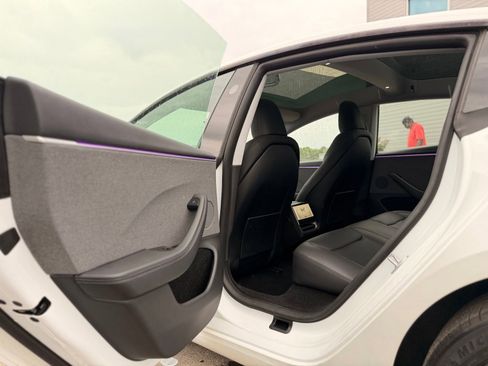 Used 2025 Tesla Model 3 Long Range RWD image 18