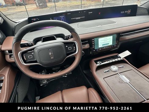 New 2026 Lincoln Navigator Reserve AWD/4WD image 32