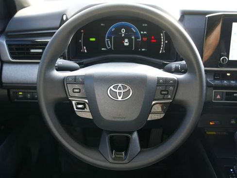 Used 2026 Toyota Camry LE FWD image 14