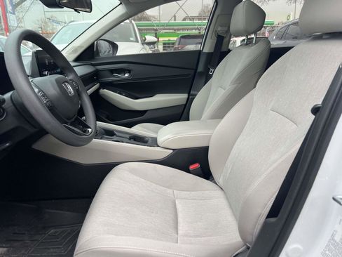 Used 2023 Honda Accord EX image 16