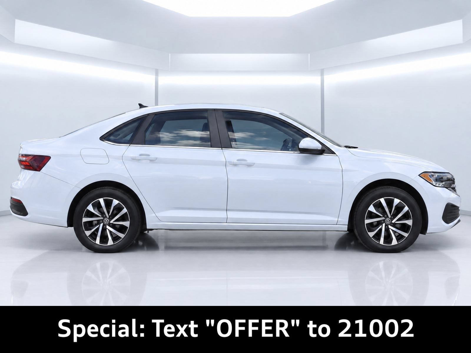 Used 2024 Volkswagen Jetta S FWD image 3