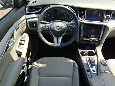 Certified 2023 INFINITI QX50 Luxe AWD/4WD image 11