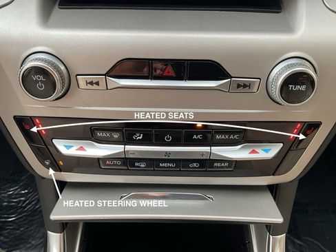 Used 2023 Ford Explorer XLT w/ Equipment Group 202A image 14