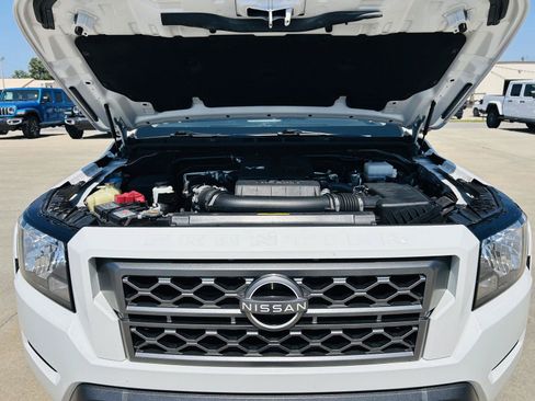 Used 2023 Nissan Frontier SV w/ SV Convenience Package AWD/4WD image 40
