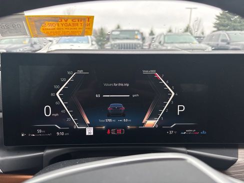 Used 2025 BMW 430i xDrive Coupe w/ Premium Package image 11