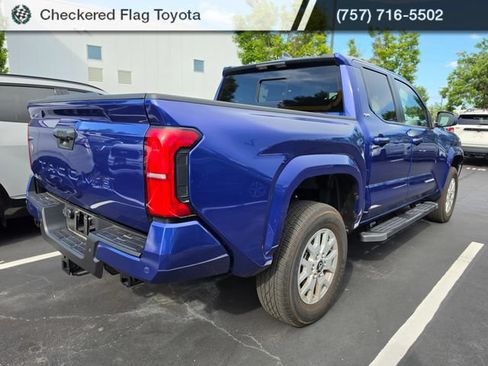 Used 2024 Toyota Tacoma SR5 AWD/4WD image 6