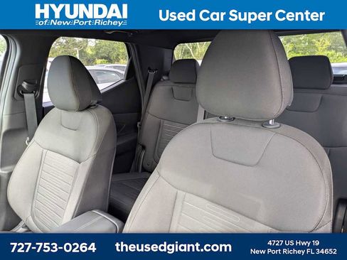 Used 2022 Hyundai Santa Cruz SEL Premium AWD/4WD image 3