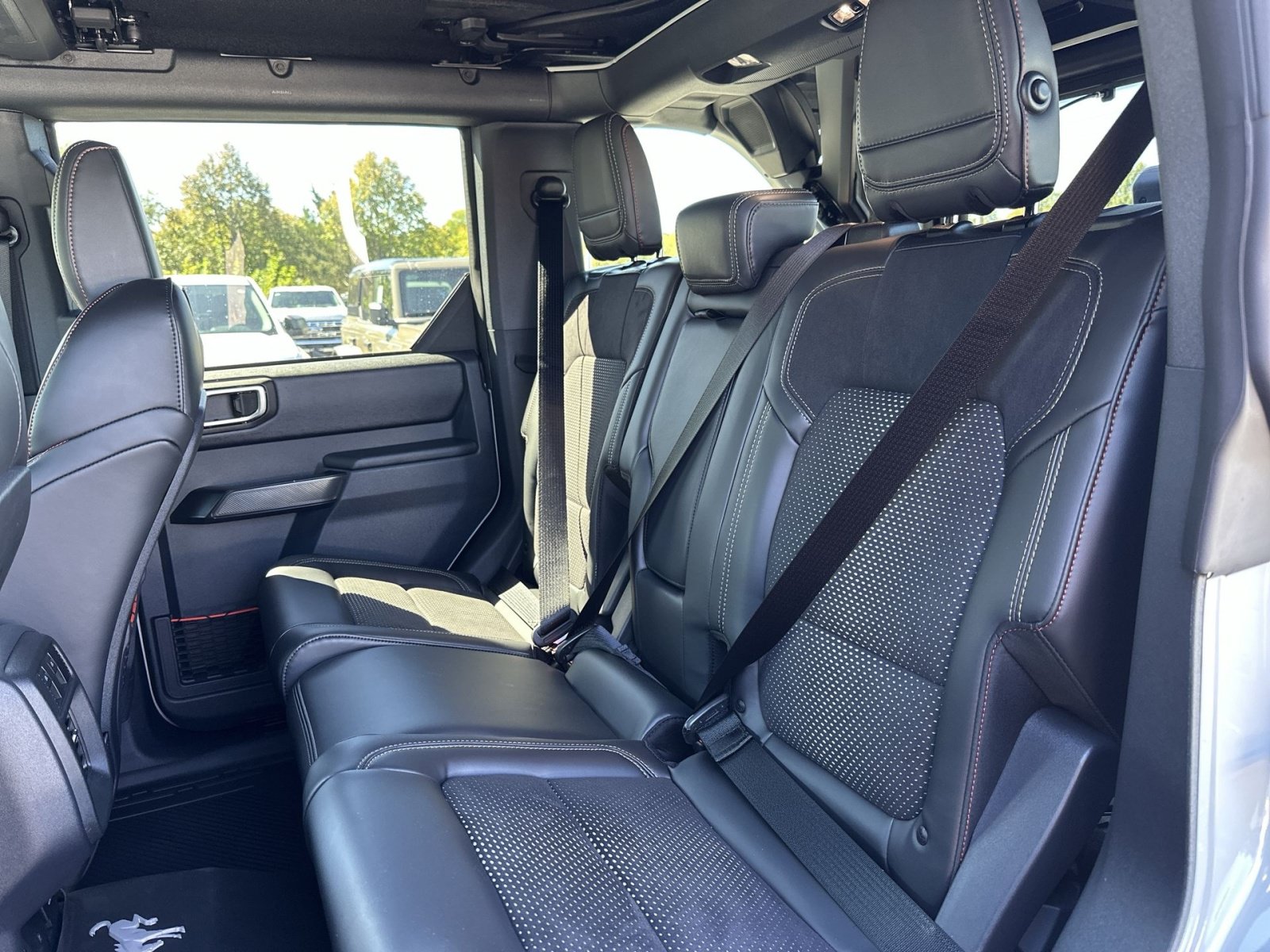 New 2026 Ford Bronco Raptor w/ Interior Carbon Fiber Pack AWD/4WD image 25