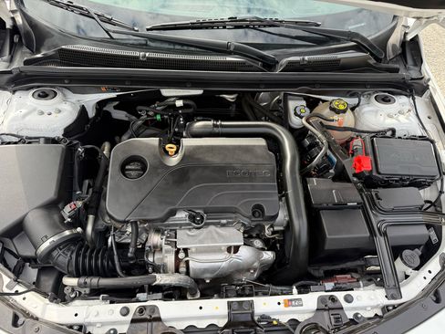 Used 2021 Chevrolet Malibu LS w/ Driver Confidence Package II image 35