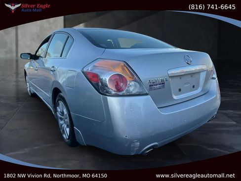Used 2009 Nissan Altima 2.5 S image 2