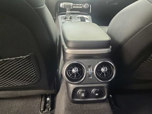 Used 2021 Kia Stinger GT1 RWD image 21