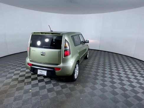 Used 2010 Kia Soul ! image 8