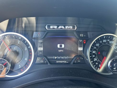 Used 2024 RAM 2500 Laramie AWD/4WD image 10