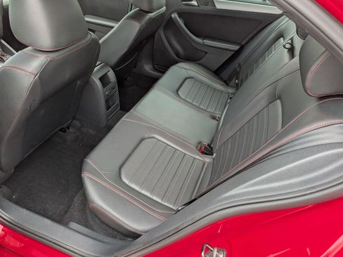 Used 2013 Volkswagen Jetta GLI Autobahn FWD image 15