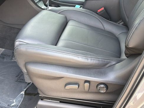 Used 2023 Subaru Ascent Limited w/ Technology Package AWD/4WD image 24