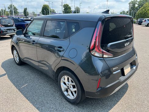 Used 2024 Kia Soul LX w/ Option Group 015 FWD image 5