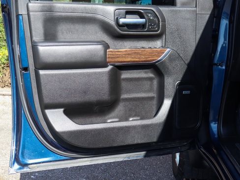 Used 2021 Chevrolet Silverado 3500 High Country w/ Z71 Off-Road Package image 16