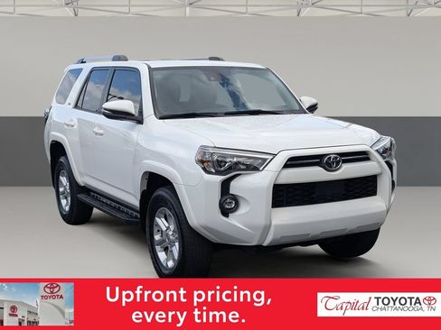 Used 2023 Toyota 4Runner SR5 Premium w/ Moonroof Package AWD/4WD image 2