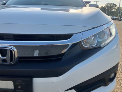 Used 2018 Honda Civic EX-L image 27