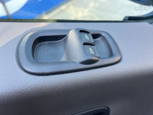 Used 2025 Ford Transit 350 XLT image 23