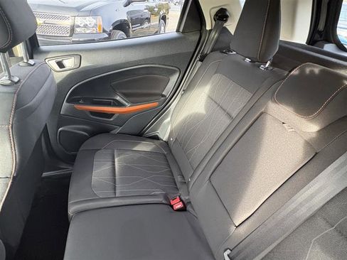 Used 2021 Ford EcoSport SE w/ SE Appearance Package image 12