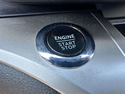 Used 2022 Ford Explorer XLT w/ Equipment Group 202A image 21