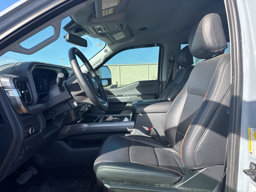 Used 2026 Ford F350 Lariat w/ Black Appearance Package AWD/4WD image 10
