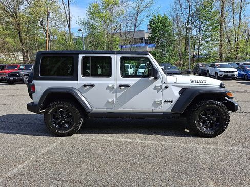 Used 2023 Jeep Wrangler Unlimited Sport AWD/4WD image 8