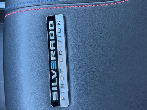 Used 2024 Chevrolet Silverado EV RST AWD/4WD image 37