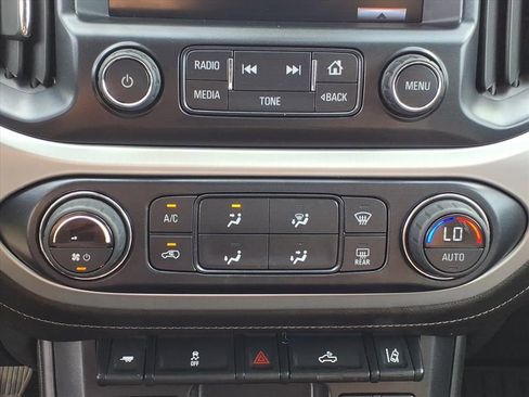 Used 2015 GMC Canyon SLT w/ Driver Alert Package image 8