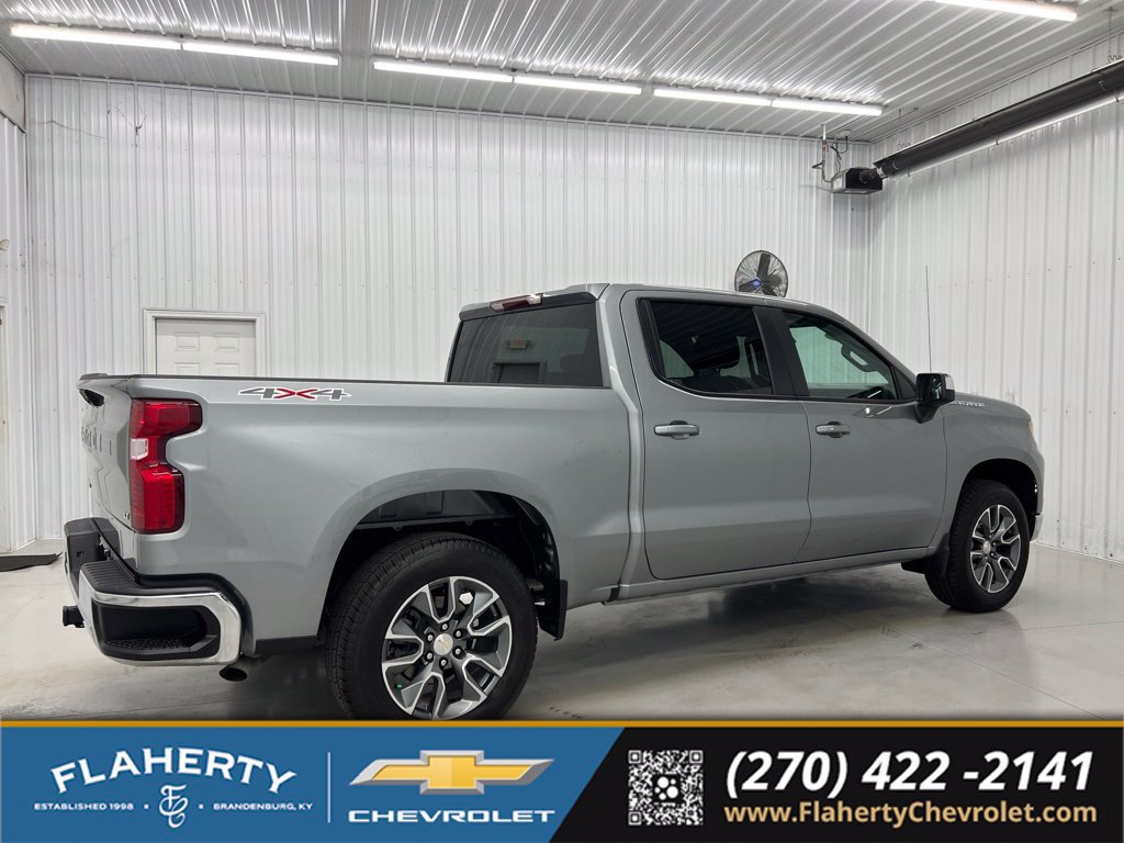 Used 2025 Chevrolet Silverado 1500 LT AWD/4WD image 2