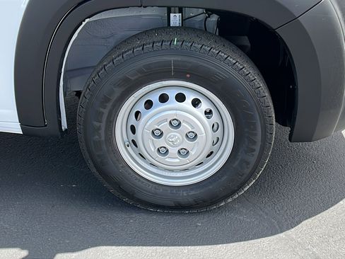 New 2026 RAM ProMaster 2500 w/ Convenience Group FWD image 10