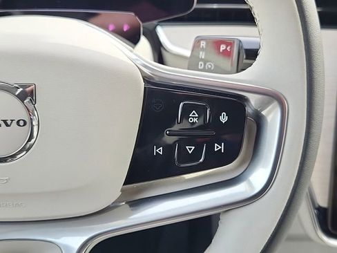 New 2025 Volvo EX90 Ultra image 18