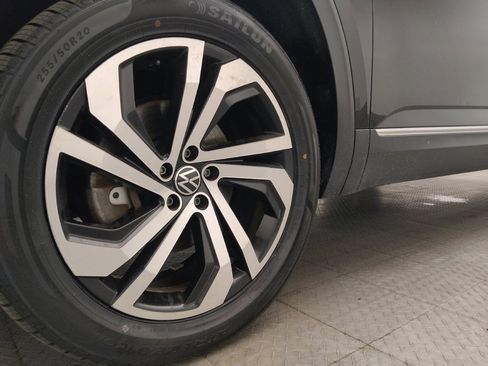 Used 2020 Volkswagen Atlas Cross Sport SEL Premium AWD/4WD image 31