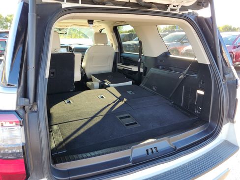 Used 2021 Ford Expedition Platinum image 8