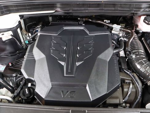 Used 2024 Kia Carnival LX image 31