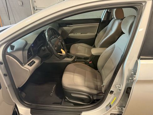 Used 2019 Hyundai Elantra Value Edition image 8