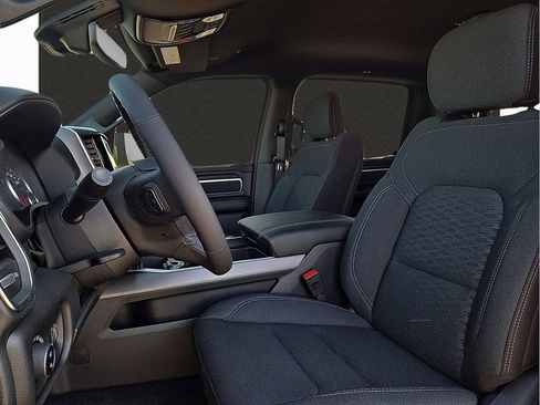 New 2026 RAM 1500 4x4 Crew Cab image 11