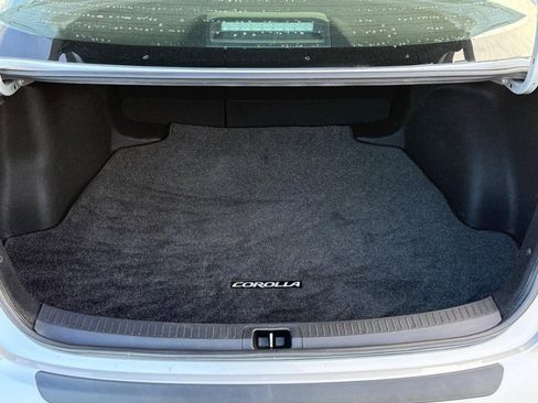 Certified 2022 Toyota Corolla SE w/ Carpet Mat Package (TMS) image 4