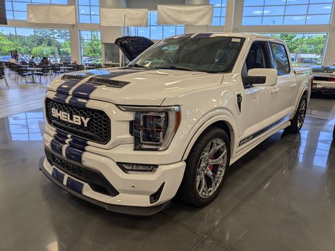 Used 2023 Ford F150 Lariat w/ Equipment Group 502A High AWD/4WD image 7