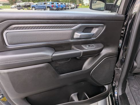 Used 2025 RAM 1500 Big Horn AWD/4WD image 16