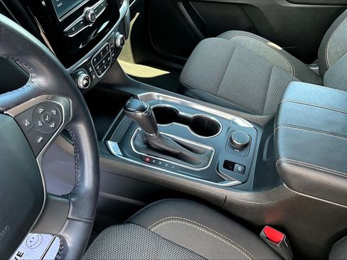 Used 2018 Chevrolet Traverse LT FWD image 18