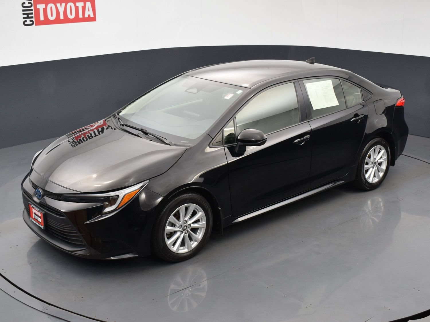 Used 2023 Toyota Corolla LE w/ LE Convenience Package FWD image 23